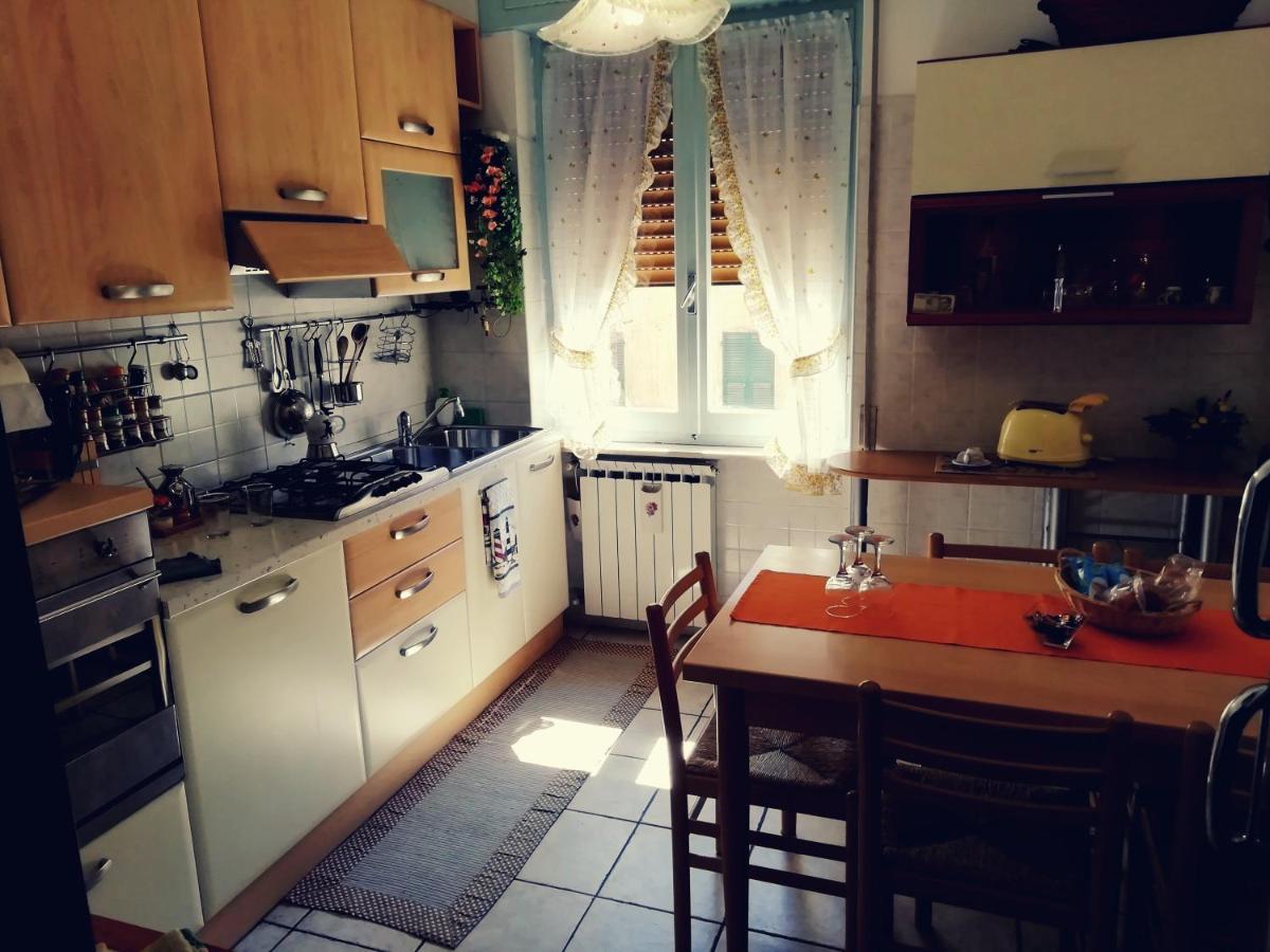 Appartement Casa Cecilia - 5 Terre A 100 Mt Da Stazione Spezia à La Spezia Extérieur photo